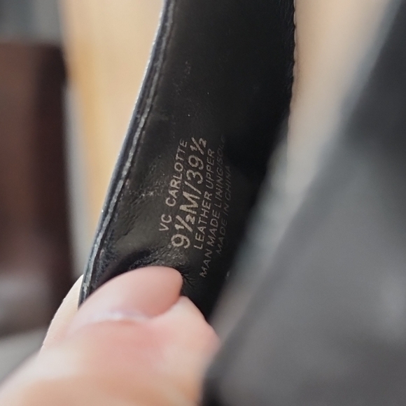 VINCE CAMUTO Carlotte Leather Asymmetrical Strappy Pointed Heel - Picture 10 of 10